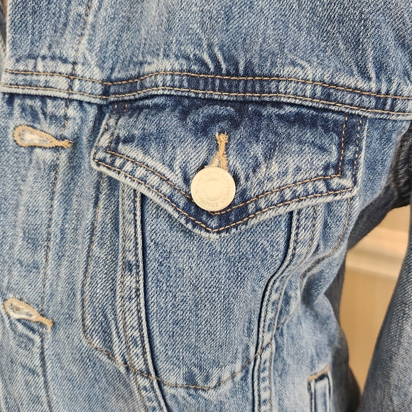 NWOT Lucky Brand Tomboy Trucker denim jean jacket size S - Picture 10 of 11